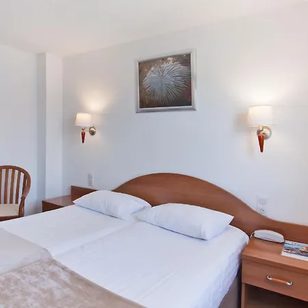 Le Neptune & Hotell
