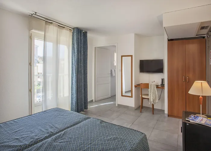 Le Neptune & Hotell