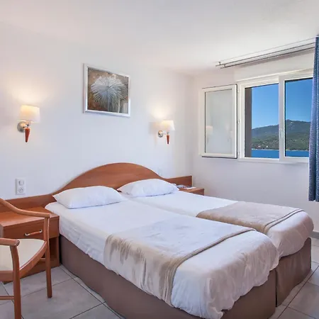 Hotel Le Neptune & 3*