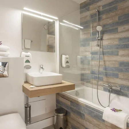 Le Neptune & 3* Propriano (Corsica)