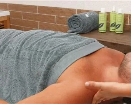 Hotell Le Neptune & 3*