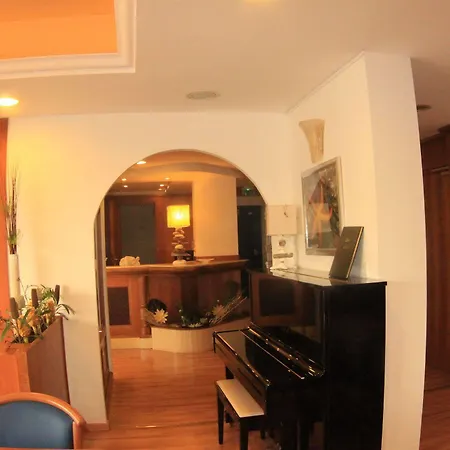 Le Neptune & Hotell Propriano (Corsica)