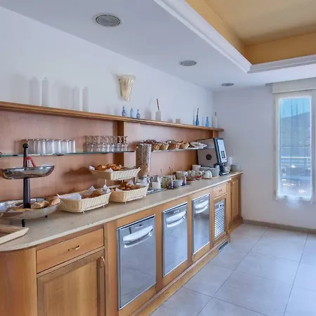 Le Neptune & 3* Propriano (Corsica)