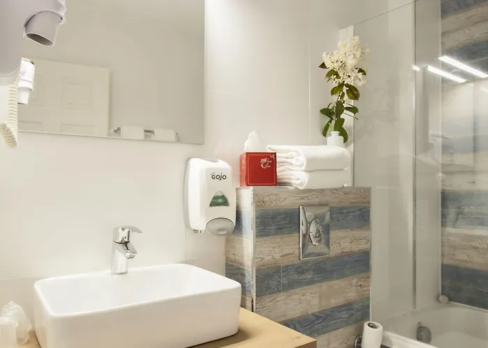 Le Neptune & 3* Propriano (Corsica)