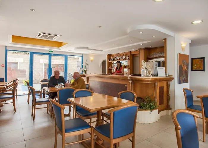 Hotel Le Neptune & Propriano (Corsica)