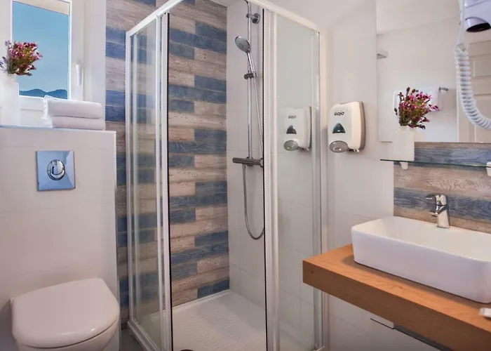 Le Neptune & 3* Propriano (Corsica)